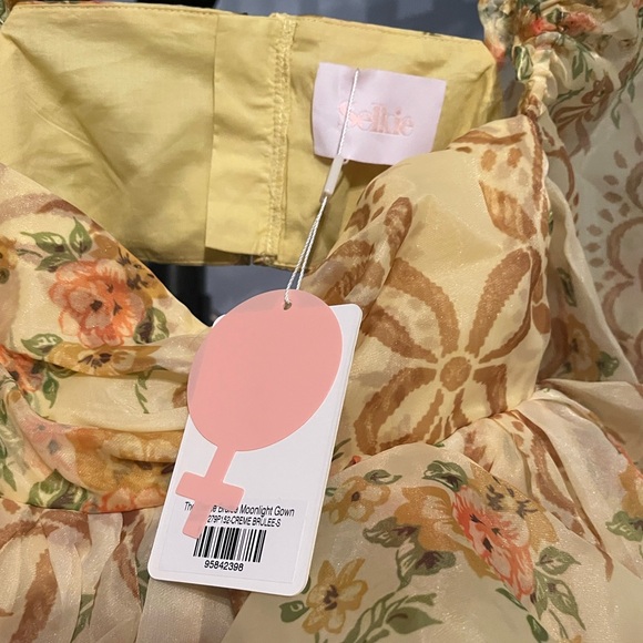 Selkie Crème Brûlée Moonlight Gown S NWT - Picture 3 of 9